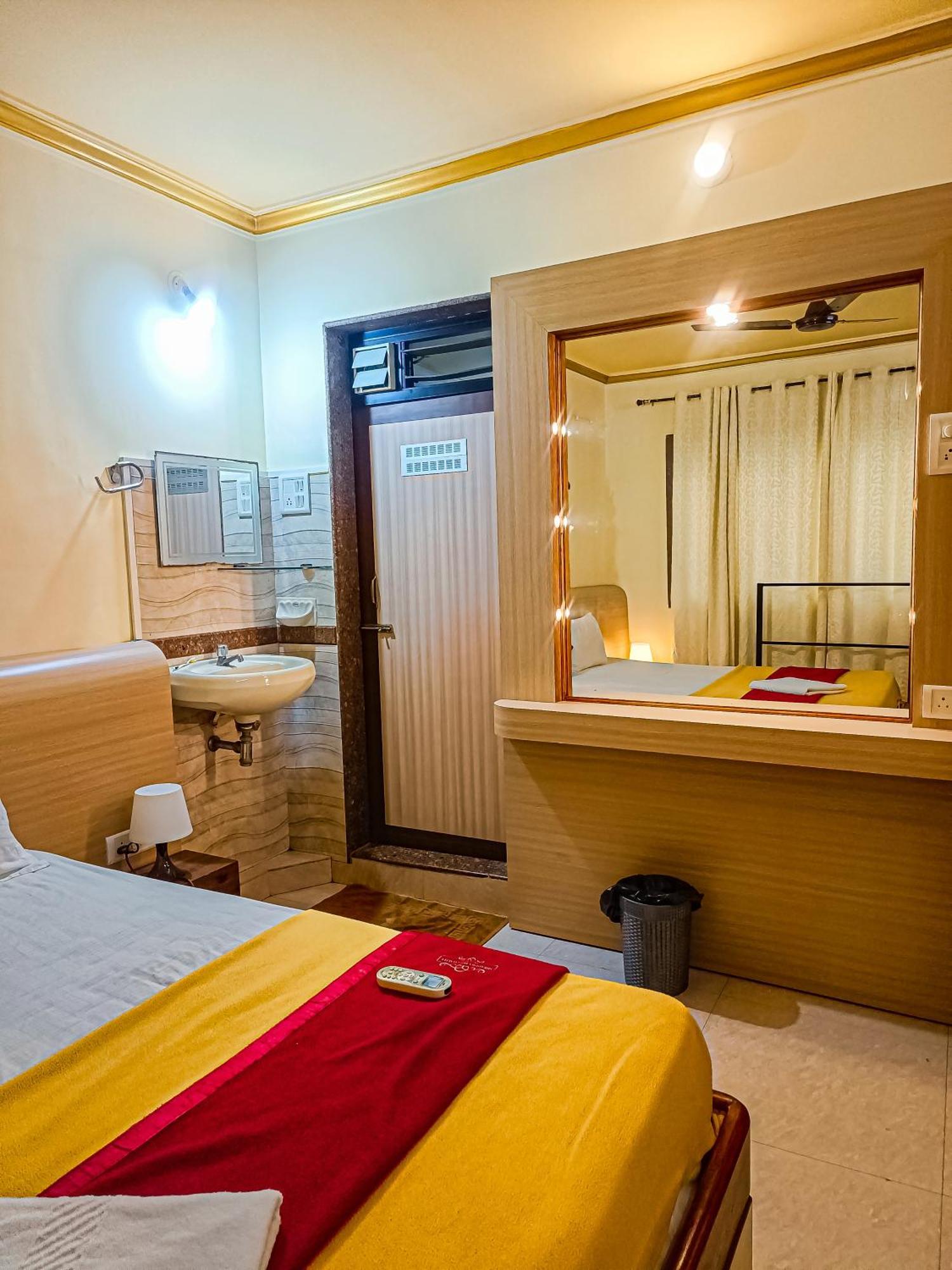 Shradha Luxury Apartment
