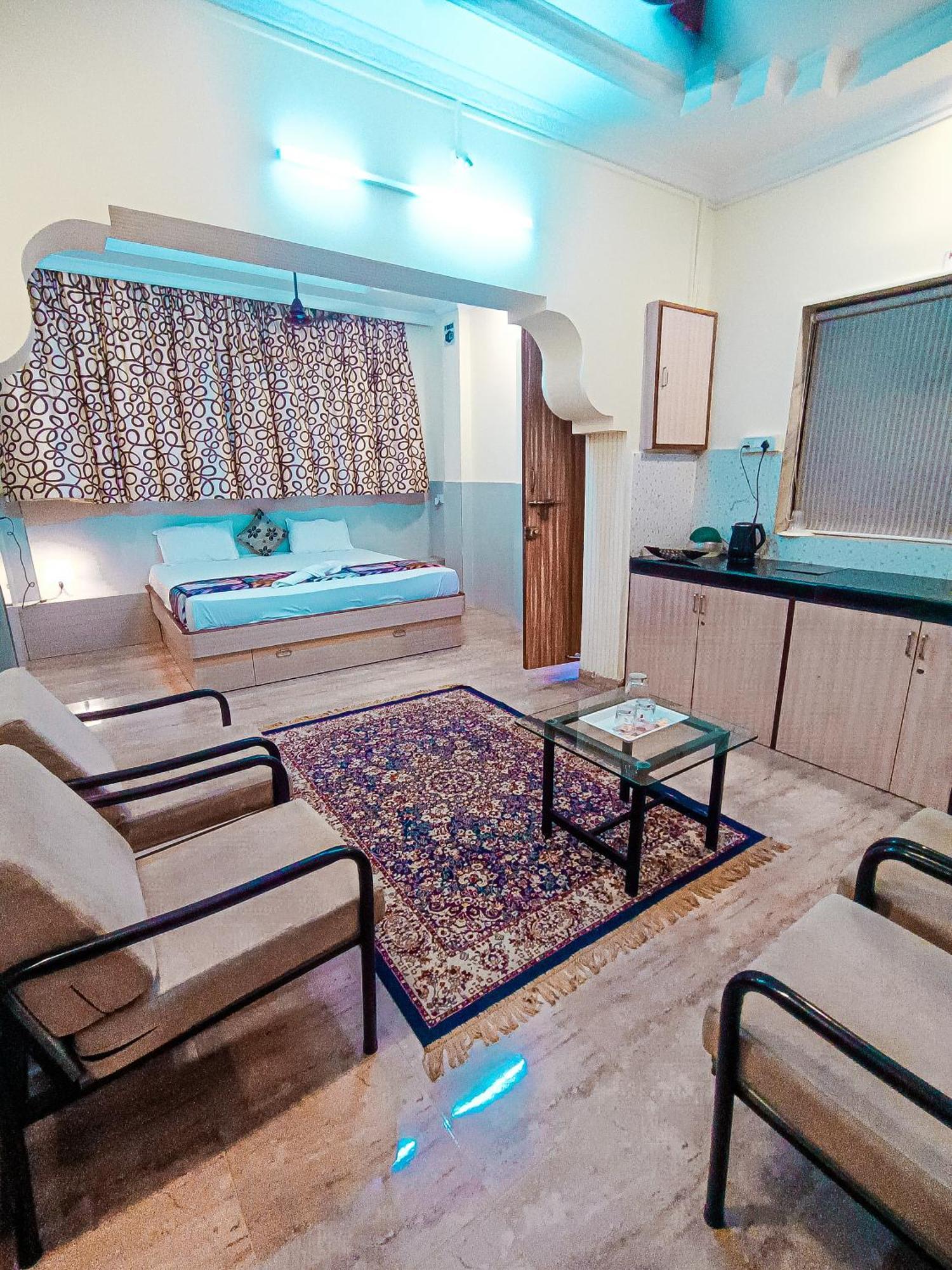 Apartment Shradha Luxury *