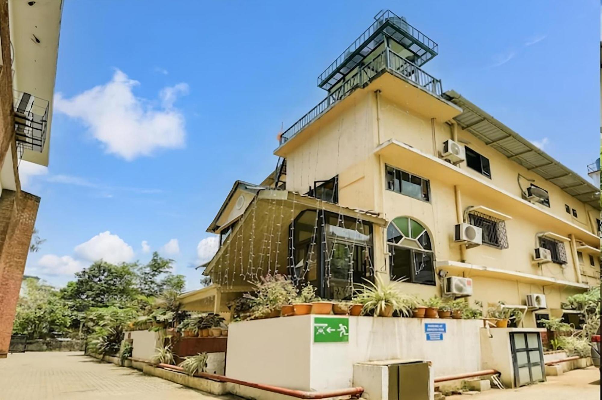Shradha Luxury Apartment *